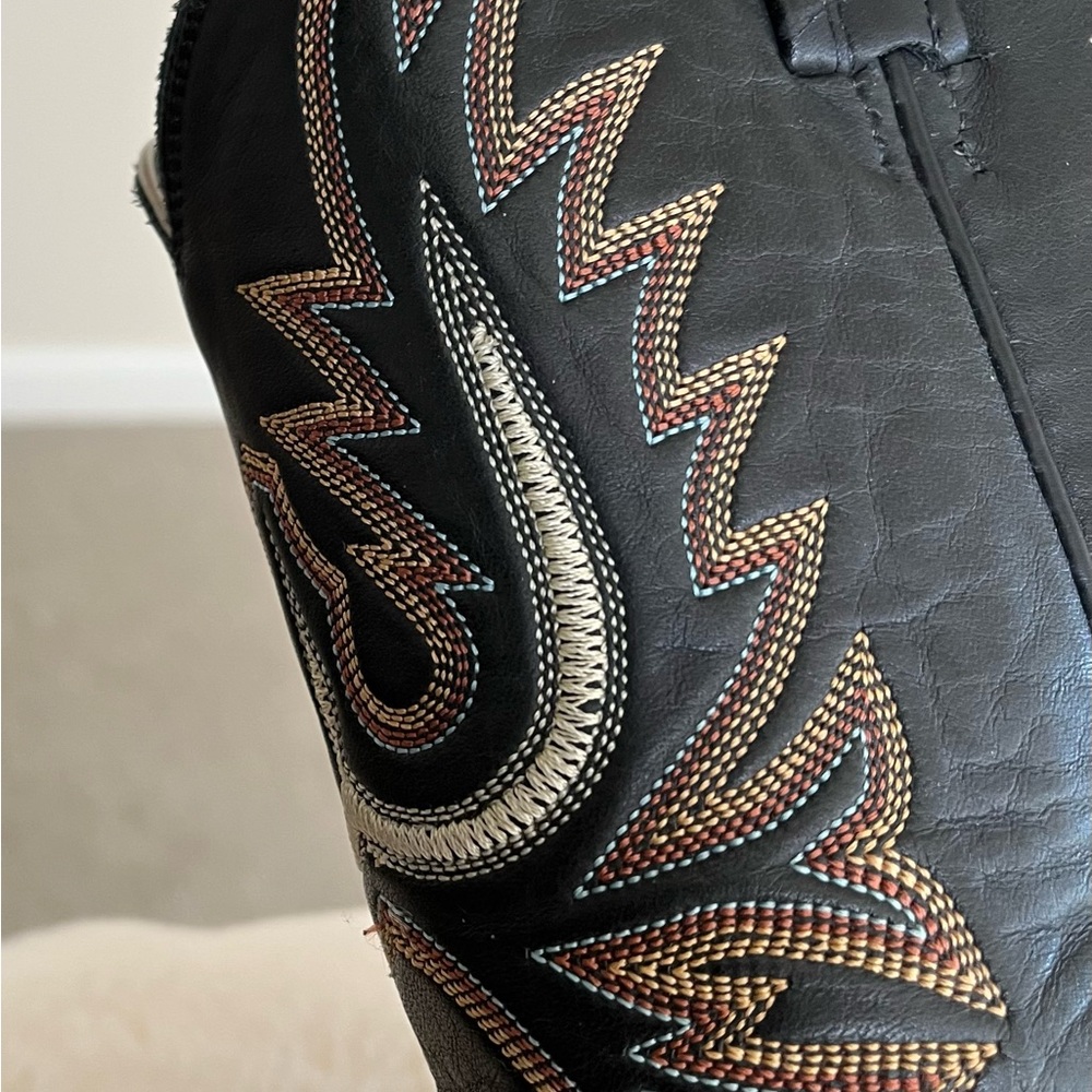 Lucchese Black Leather Western Cowboy Boots Stitched embellishments Rare 9.5 M! - Picture 7 of 16